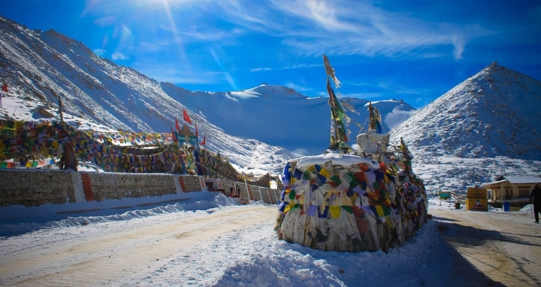 Khardung-la Pass
