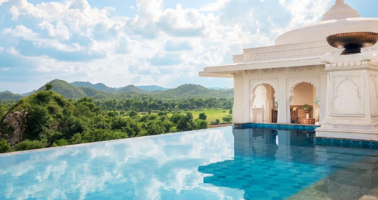 These Luxury Escapes In India Will Either Make You Love Them Or Hate Them!