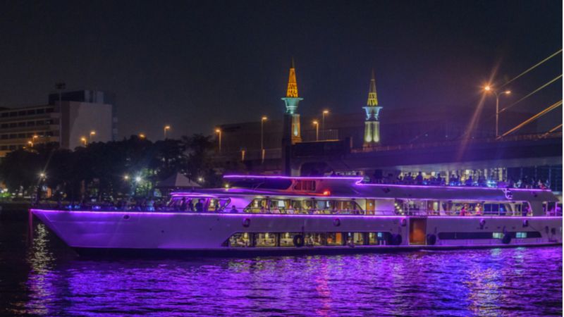 Feel Luxury With The Dinner Cruise In Chao Phraya River